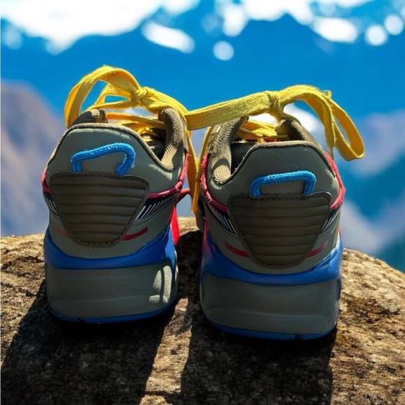 Puma Boys Shoes. RS-X Low Deep Lichen Green. Size 2. - Picture 3 of 8